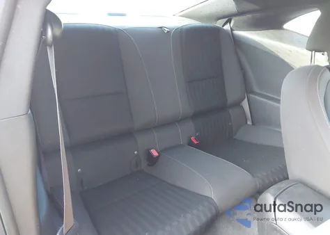 2013 Chevrolet Camaro 2Ls from USA, damaged, VIN 2G1FA1E33D9141231